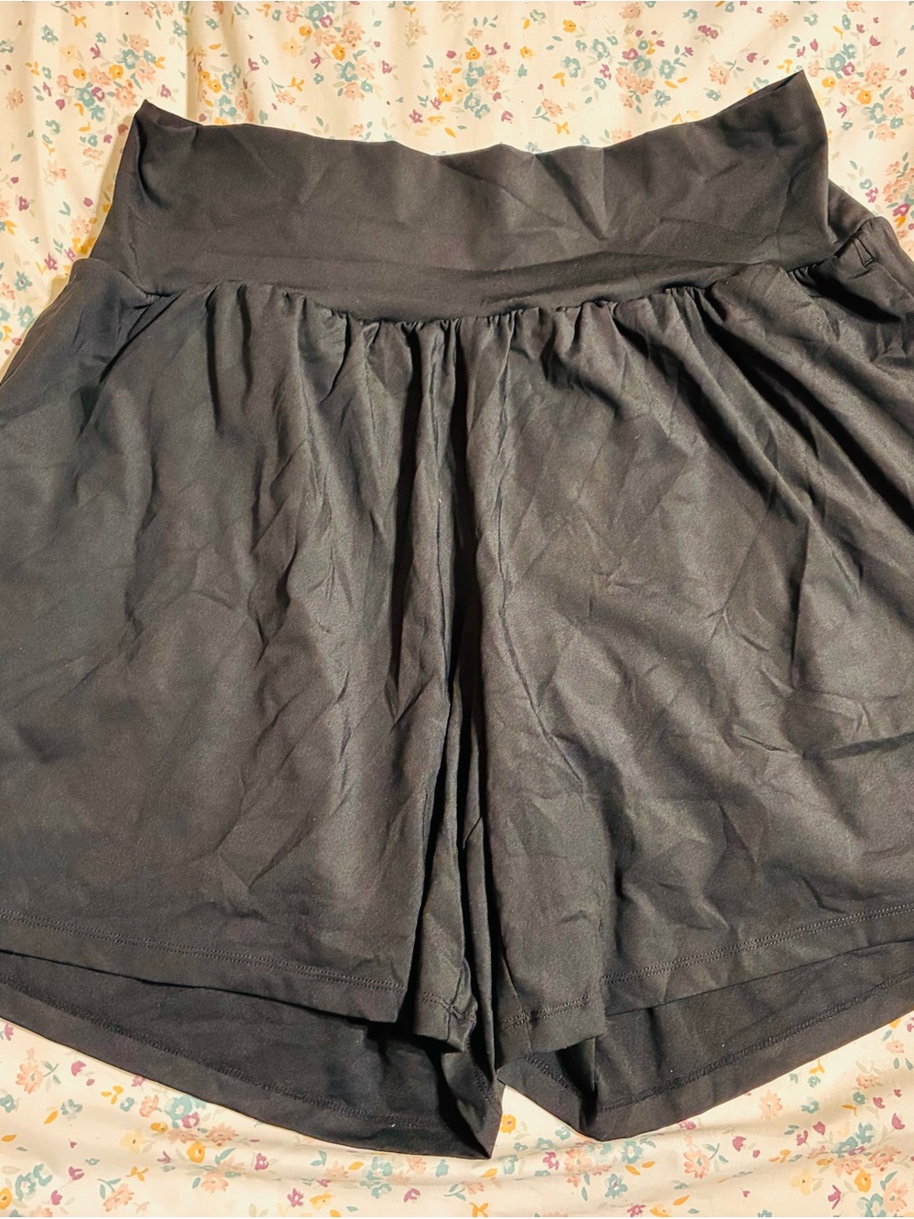 HALARA Black High-Waist Athletic Shorts - Picture 3 of 3